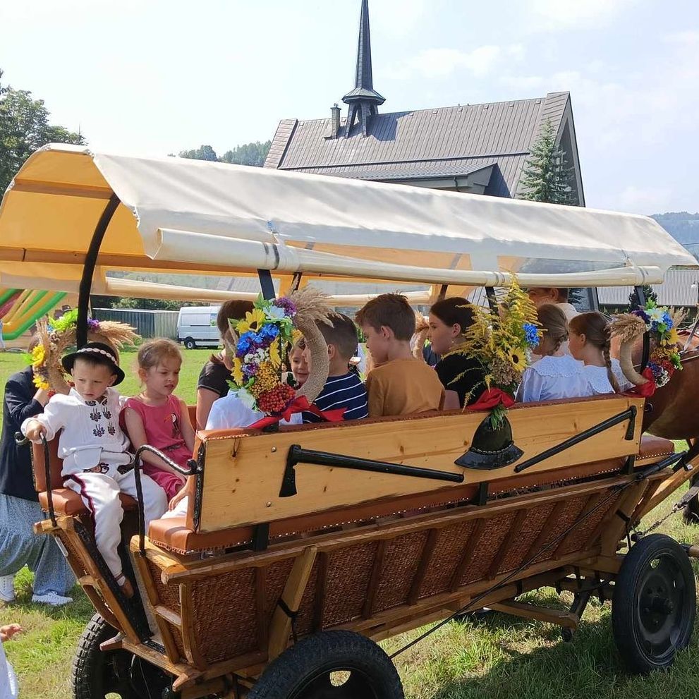 miniaturka dla wpisu o tytule: Dożynki wiejskie w Łętowem